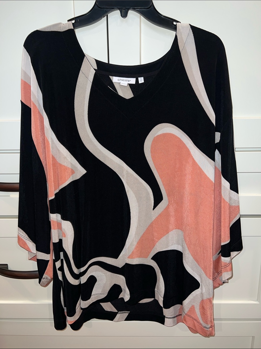 CHICO’S Black, Peach & Cream Abstract V-Neck Tunic Sz 3/XL